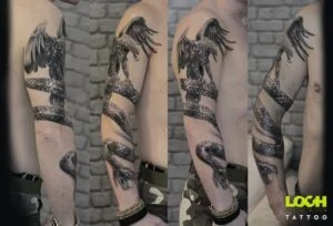 Loch Studio Tattoo - Orzeł z wężem na ręce