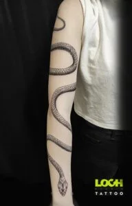 Loch Studio Tattoo - Wąż