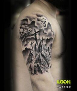 Loch Studio Tattoo - Tatuaż na ramieniu