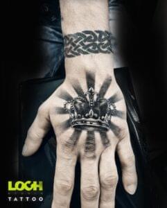 Loch Studio Tattoo - Korona