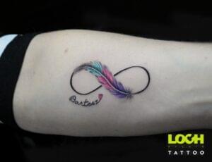 Loch Studio Tattoo - mały tatuaż znak nieskończoności
