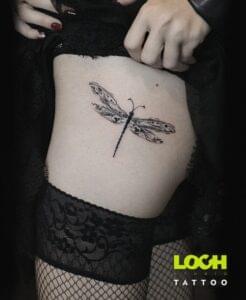 Loch Studio Tattoo - mały tatuaż ważka