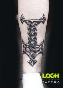 Loch Studio Tattoo - Tatuaż na nodze