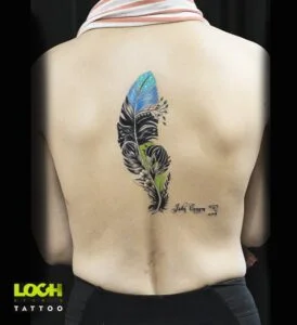 Loch Studio Tattoo - Kolorowe pióro