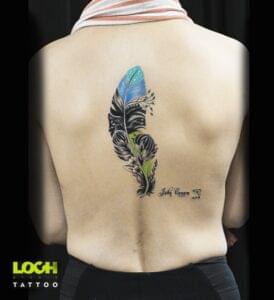 Loch Studio Tattoo - Kolorowe pióro