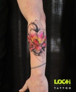 Loch Studio Tattoo - Kolorowy kwiat