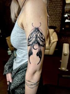 Loch Studio Tattoo - Owad