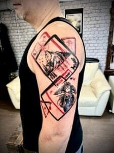 Loch Studio Tattoo - Tatuaż na ramieniu