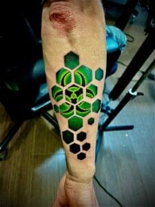 Loch Studio Tattoo - Radioaktywny